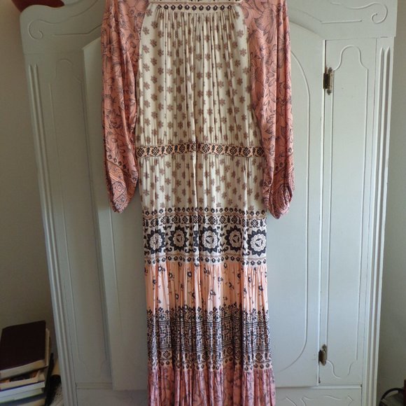 FIRM NWOT SPELL LIONHEART SUNDOWN GOWN XS Floral - Picture 9 of 16